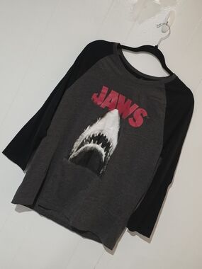 Official Jaws Graphic Raglan T Shirt - Charcoal & Black